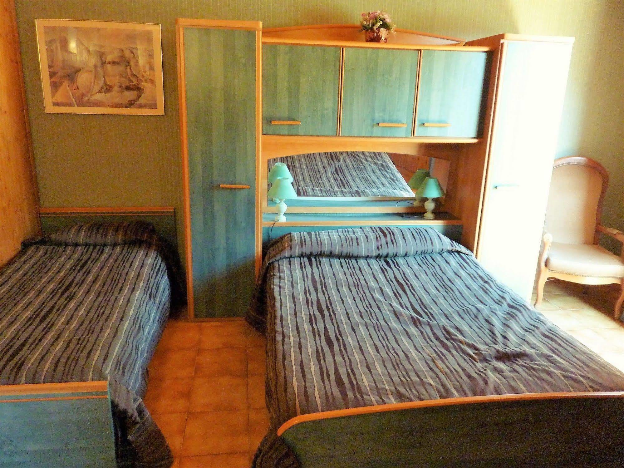 Acropole Asco Hotel Bagian luar foto